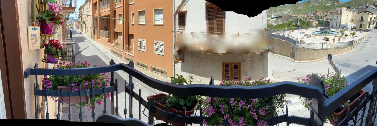 Fontana Di Li Rosi Lejlighed Campofranco Eksteriør billede